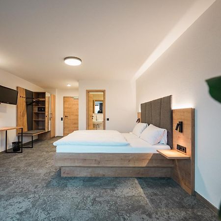 Hotel Goldener Engel 伊林根 外观 照片