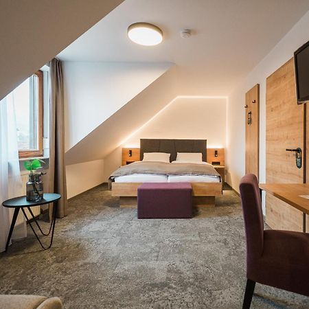 Hotel Goldener Engel 伊林根 外观 照片