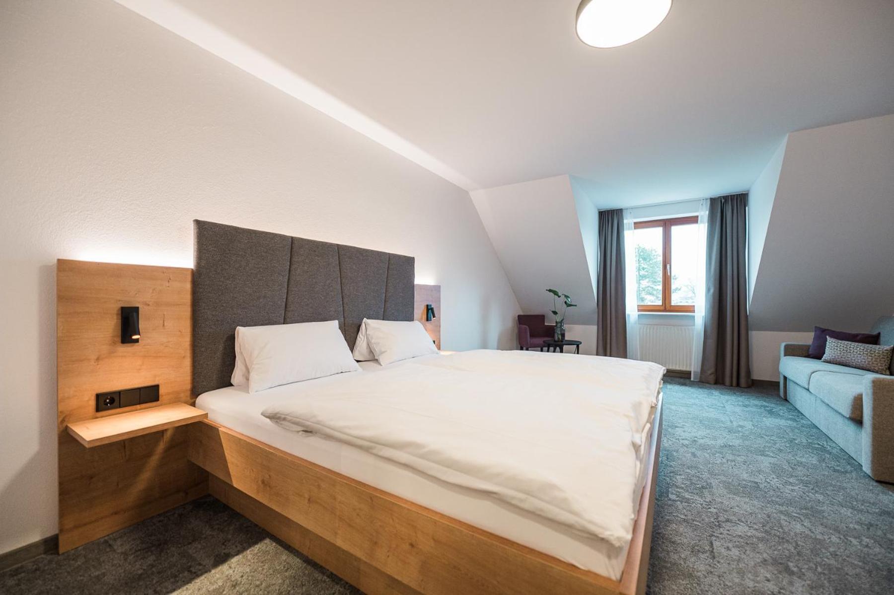 Hotel Goldener Engel 伊林根 外观 照片